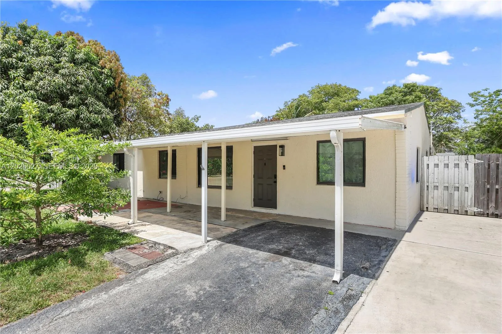 1611 SW 67th Ave, North Lauderdale FL 33068
