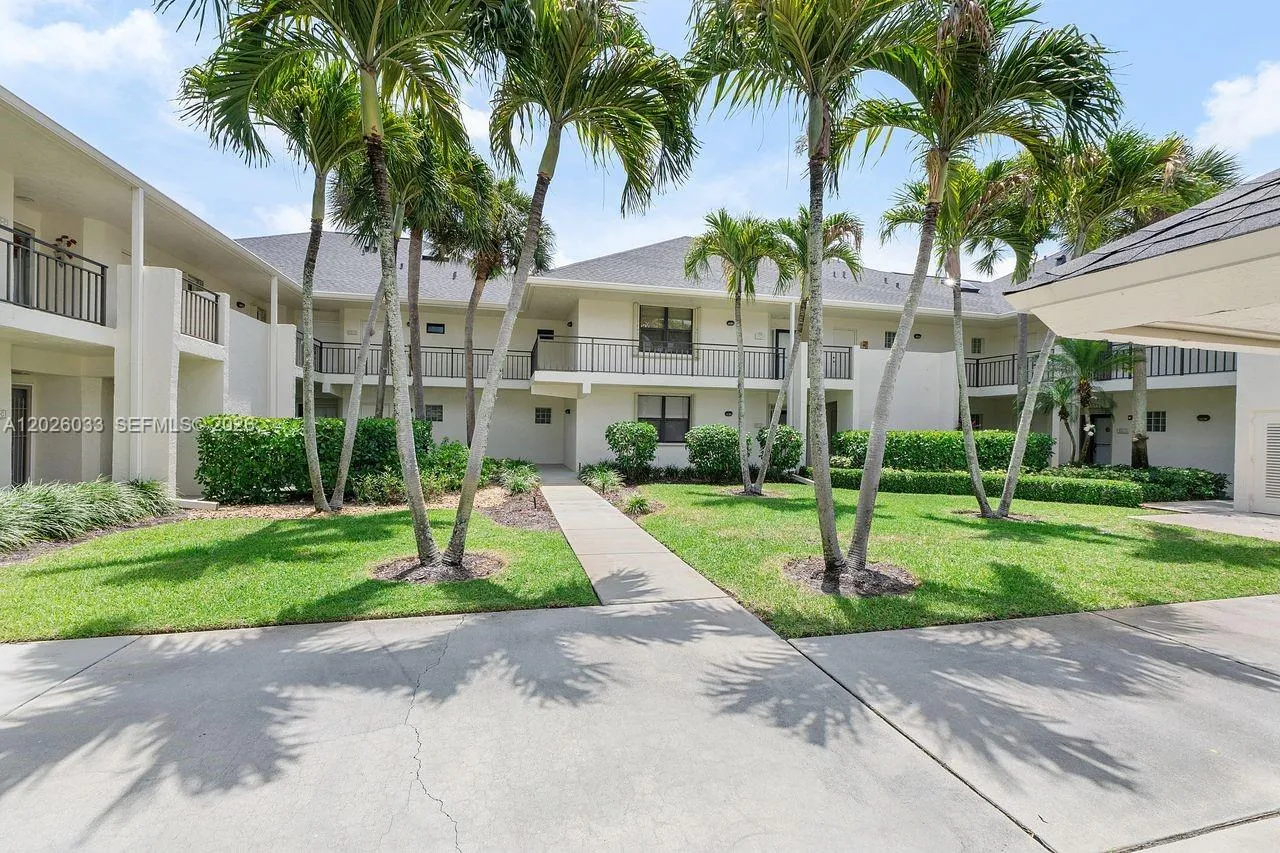 10411 SE Terrapin Place # 203, Jupiter FL 33469