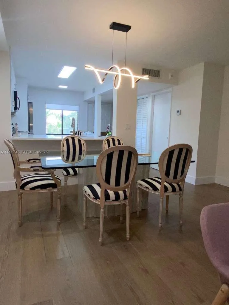 7350 Kinghurst Dr # 305, Delray Beach FL 33446