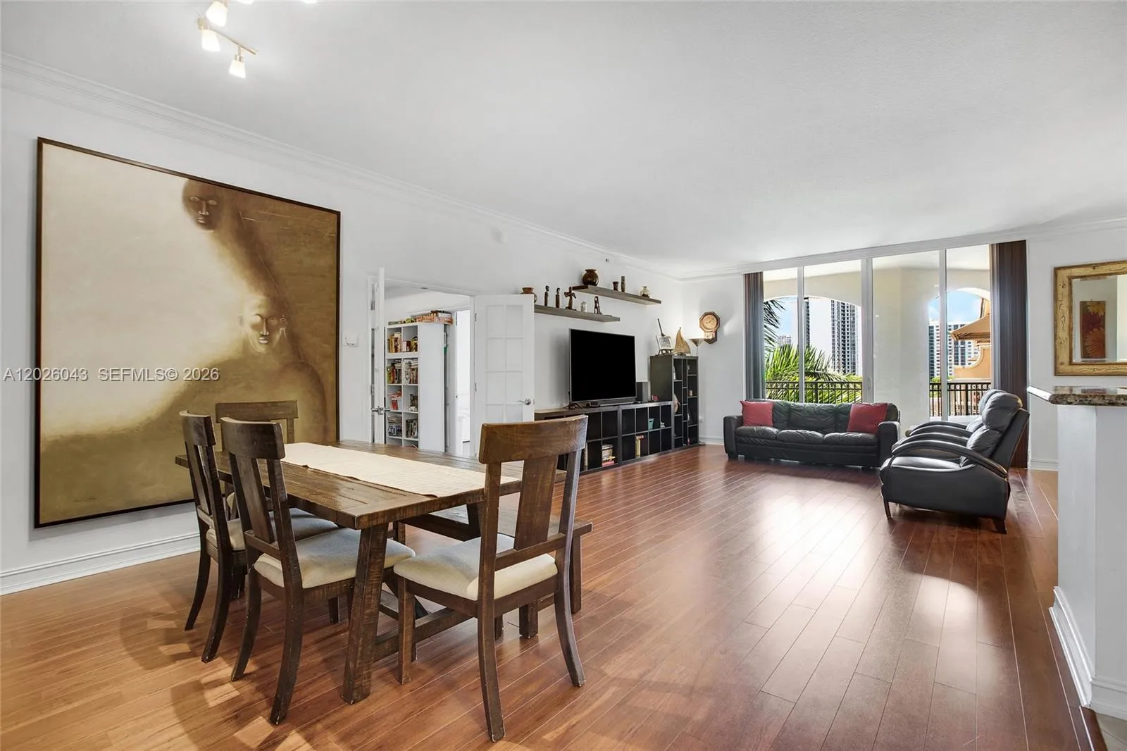 3001 NE 185th St # 610, Aventura FL 33180