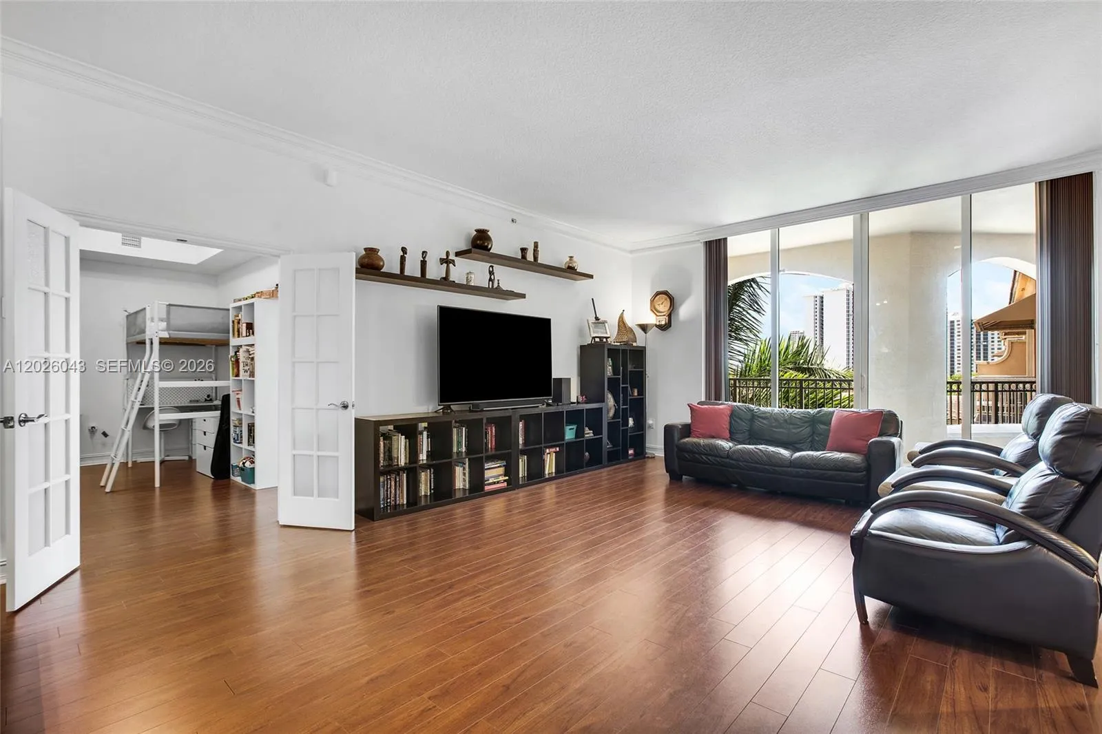 3001 NE 185th St # 610, Aventura FL 33180