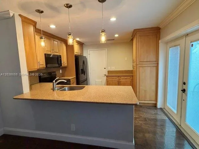 11197 Long Boat Dr, Cooper City FL 33026