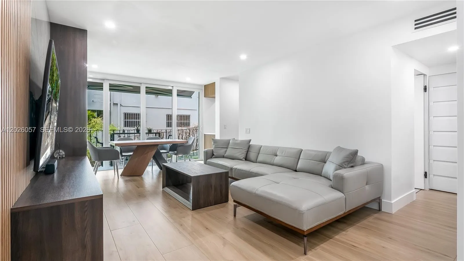 2539 S Bayshore Dr # 212A, Miami FL 33133