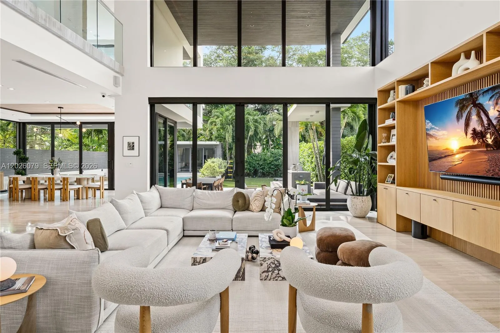5061 N Bay Rd, Miami Beach FL 33140