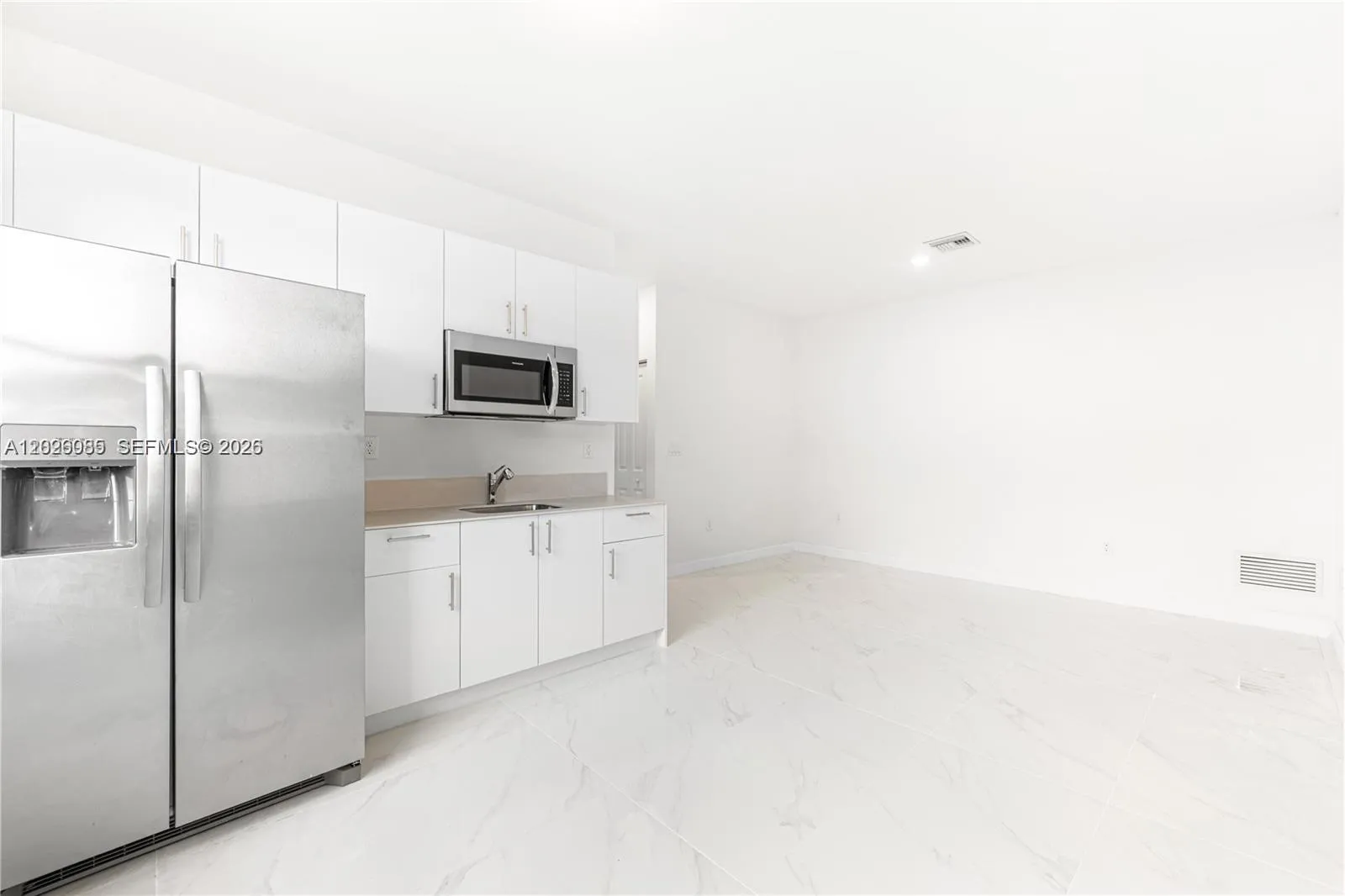 2209 SE 30th St # 2, Homestead FL 33035