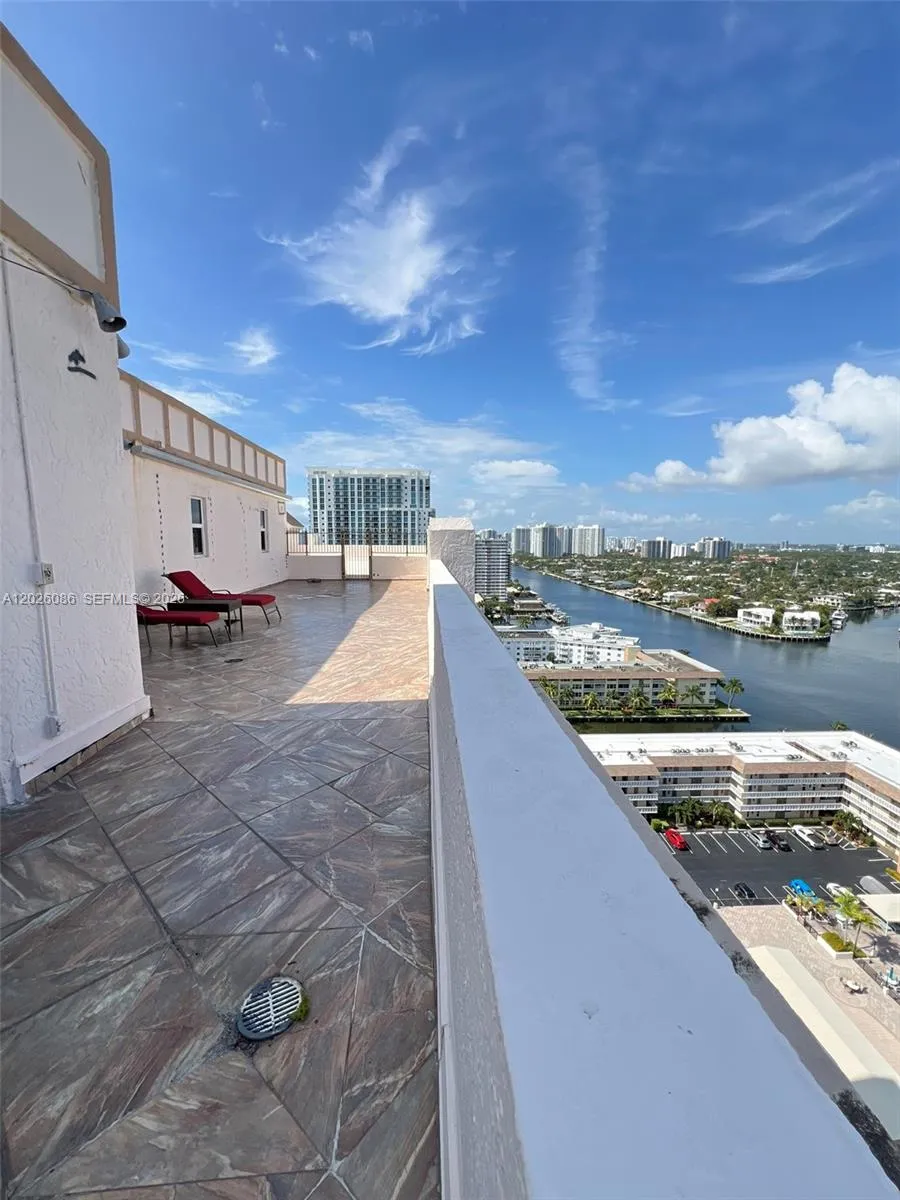 1865 S Ocean Drive # 21A, Hallandale Beach FL 33009