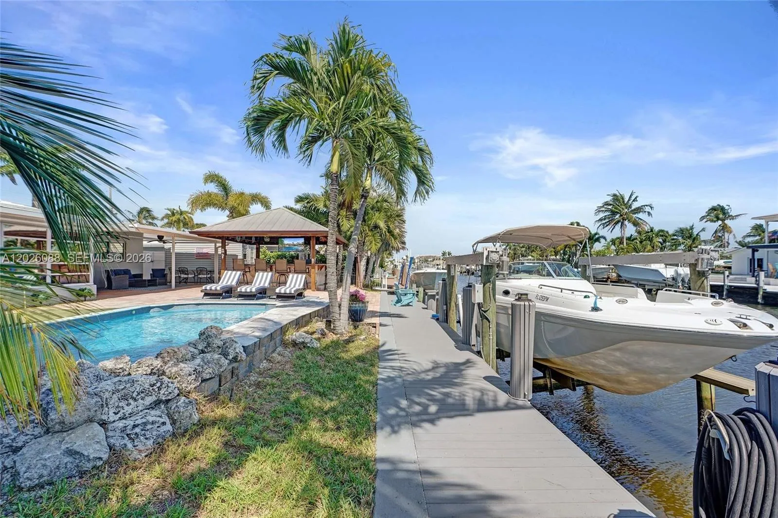 200 SE 3rd St, Pompano Beach FL 33060