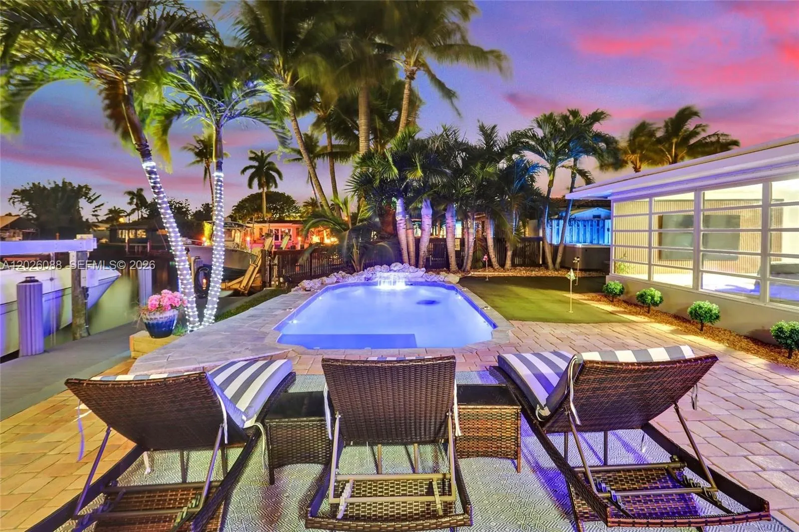 200 SE 3rd St, Pompano Beach FL 33060