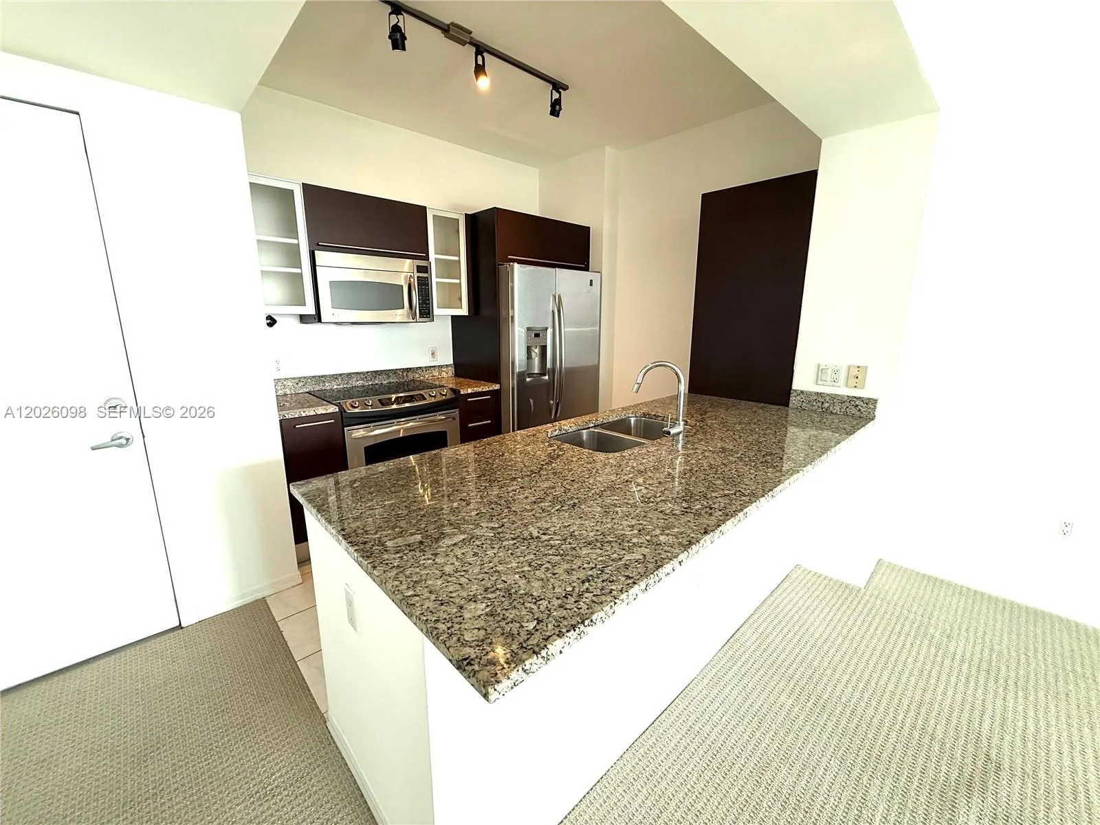 951 Brickell Ave # 3703, Miami FL 33131