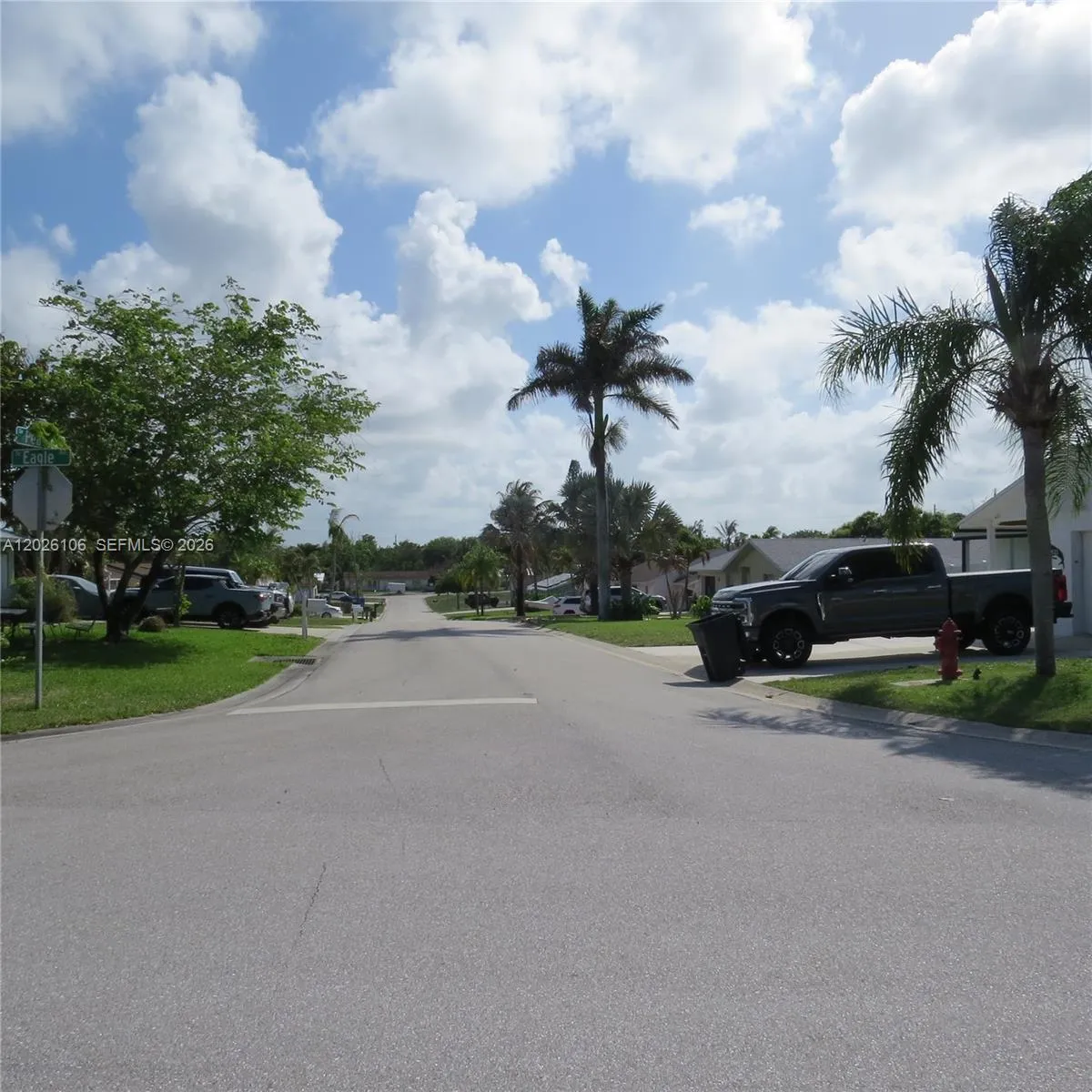 9051 SE Eagle Ave, Hobe Sound FL 33455