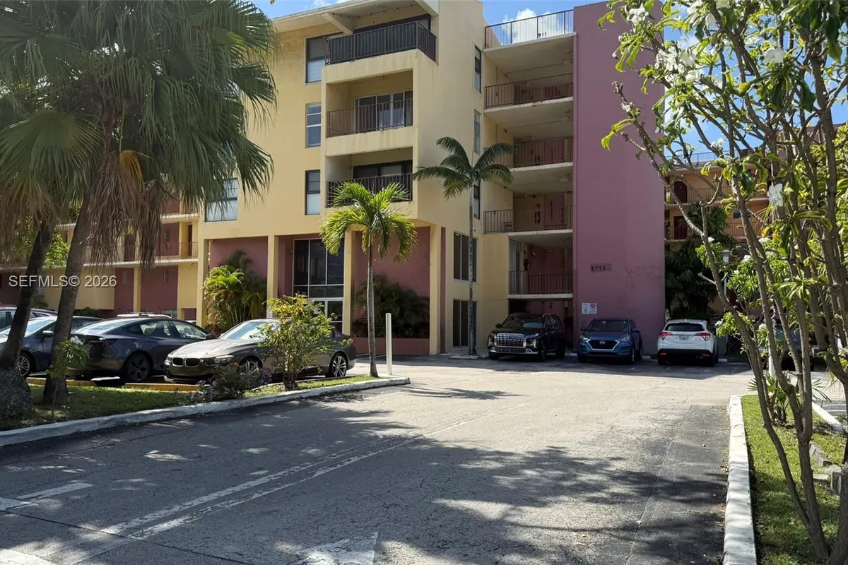 8775 Park Blvd # 104, Miami FL 33172