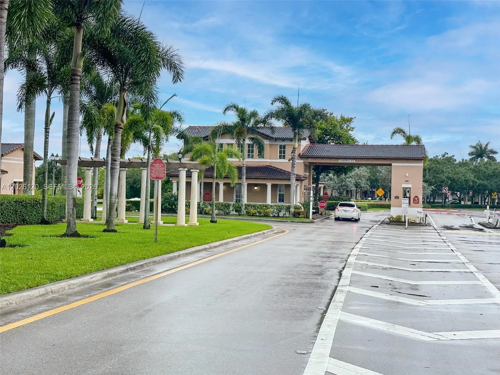 419 SW 147th Ave # 108, Pembroke Pines FL 33027