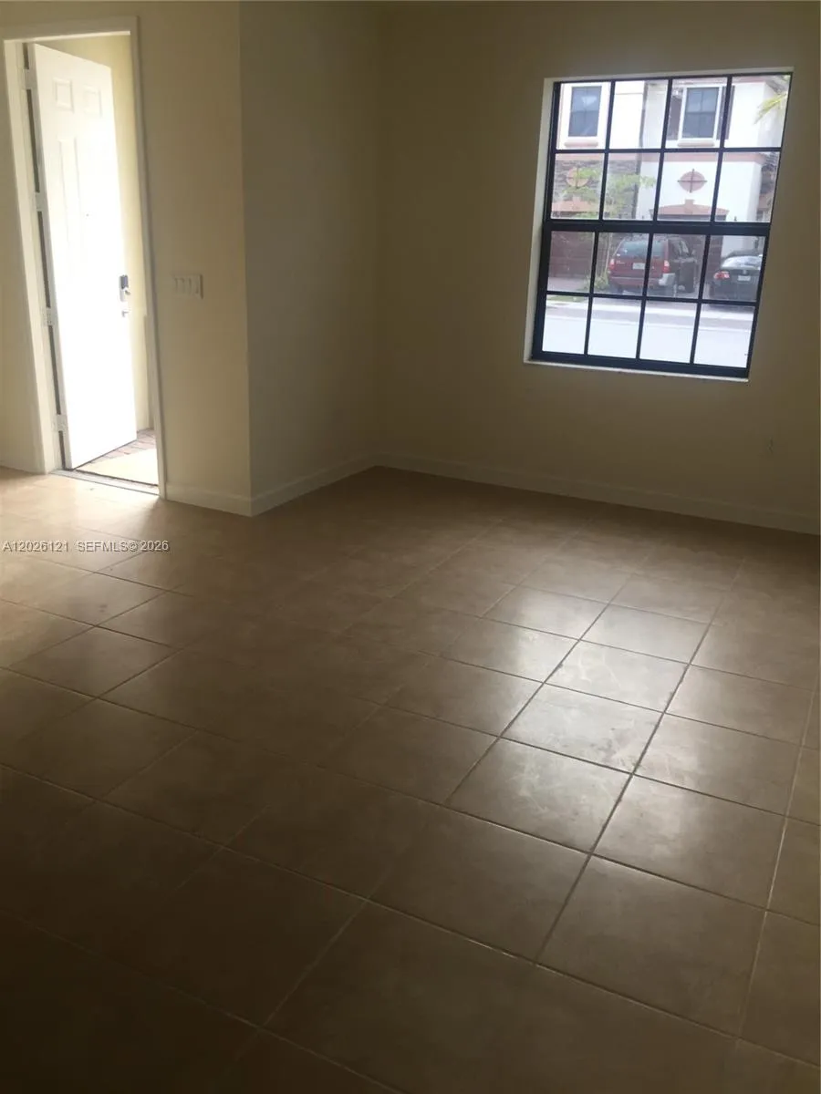 9307 W 33rd Way, Hialeah FL 33018