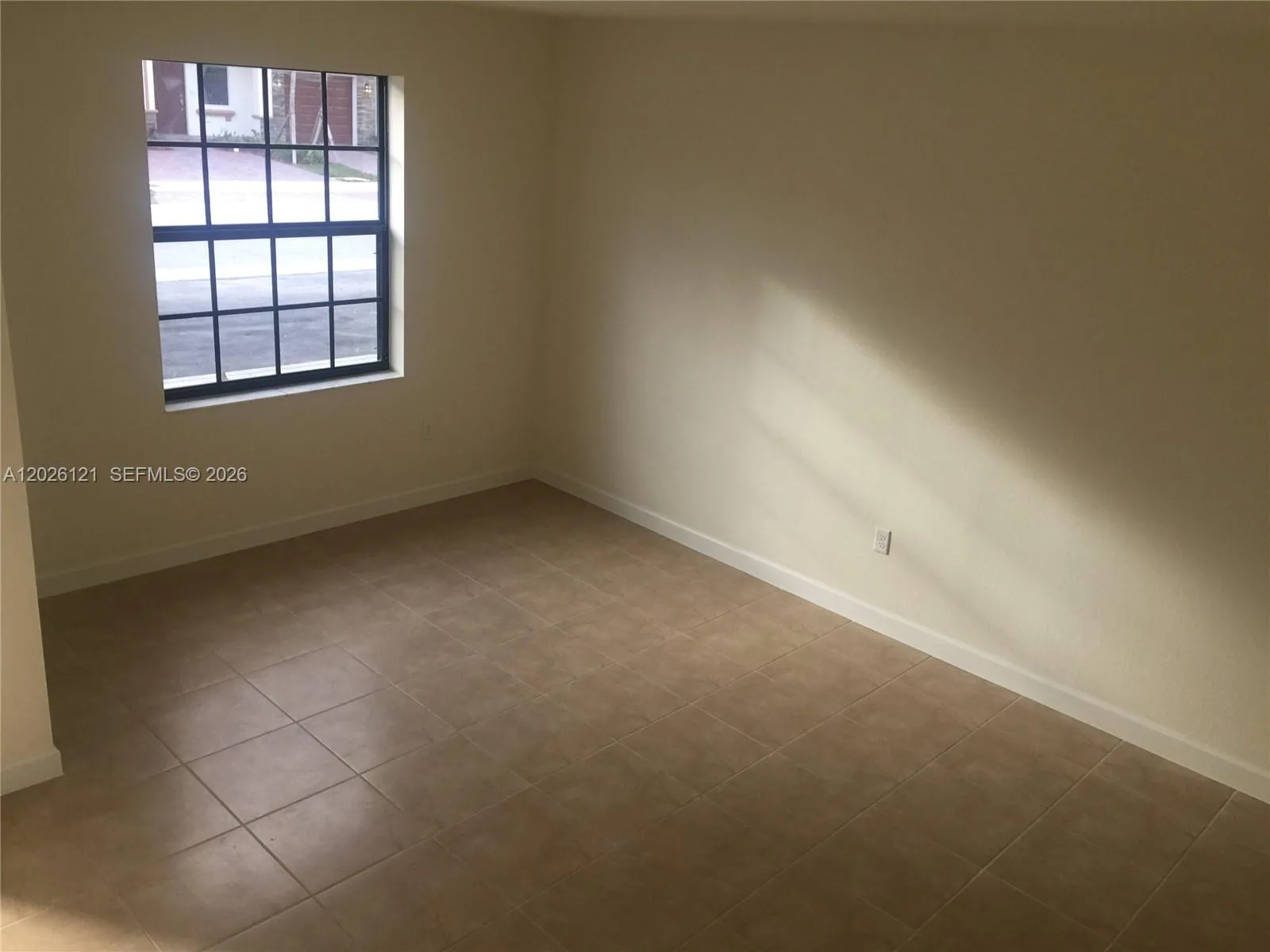 9307 W 33rd Way, Hialeah FL 33018
