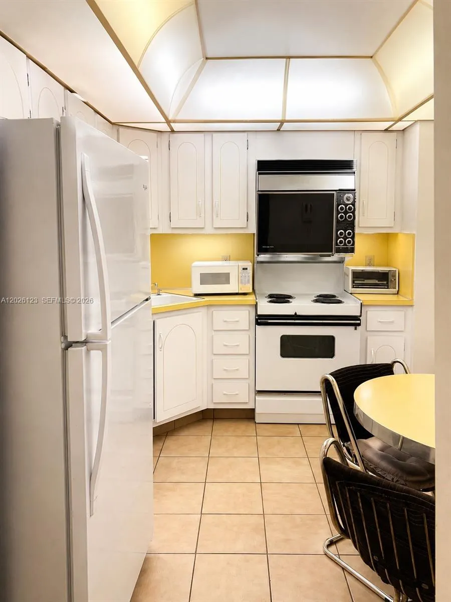 1865 S Ocean Dr # 2G, Hallandale Beach FL 33009