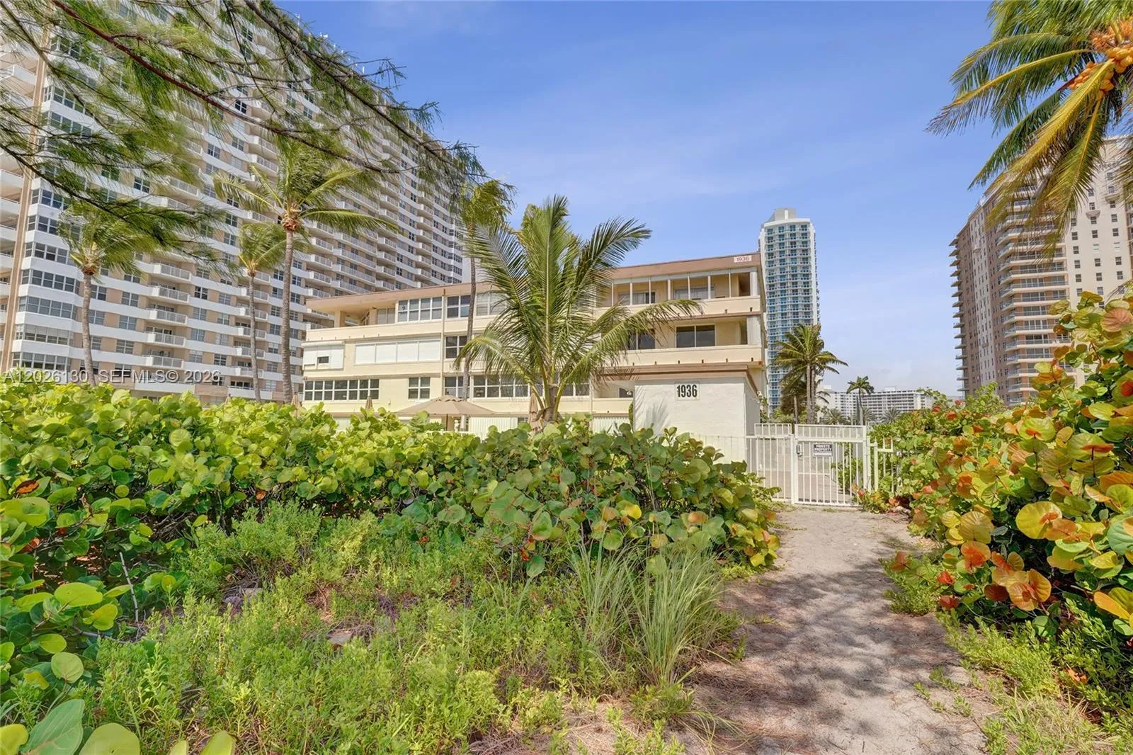 1936 S Ocean Dr # 4C, Hallandale Beach FL 33009