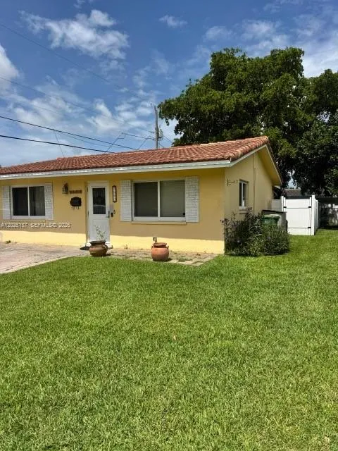 5403 NW 27th Ave, Tamarac FL 33309