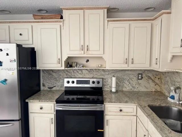 5403 NW 27th Ave, Tamarac FL 33309