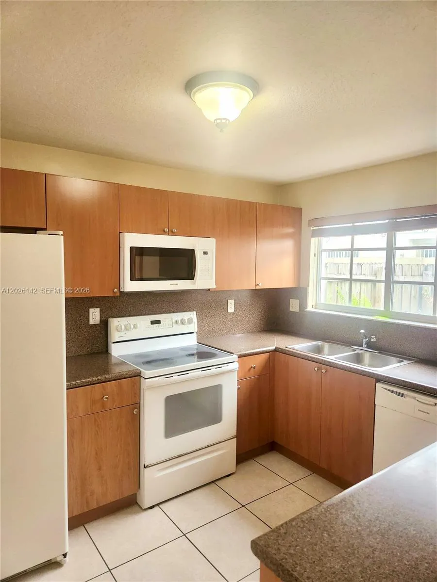 14130 SW 260th St # 103, Homestead FL 33032