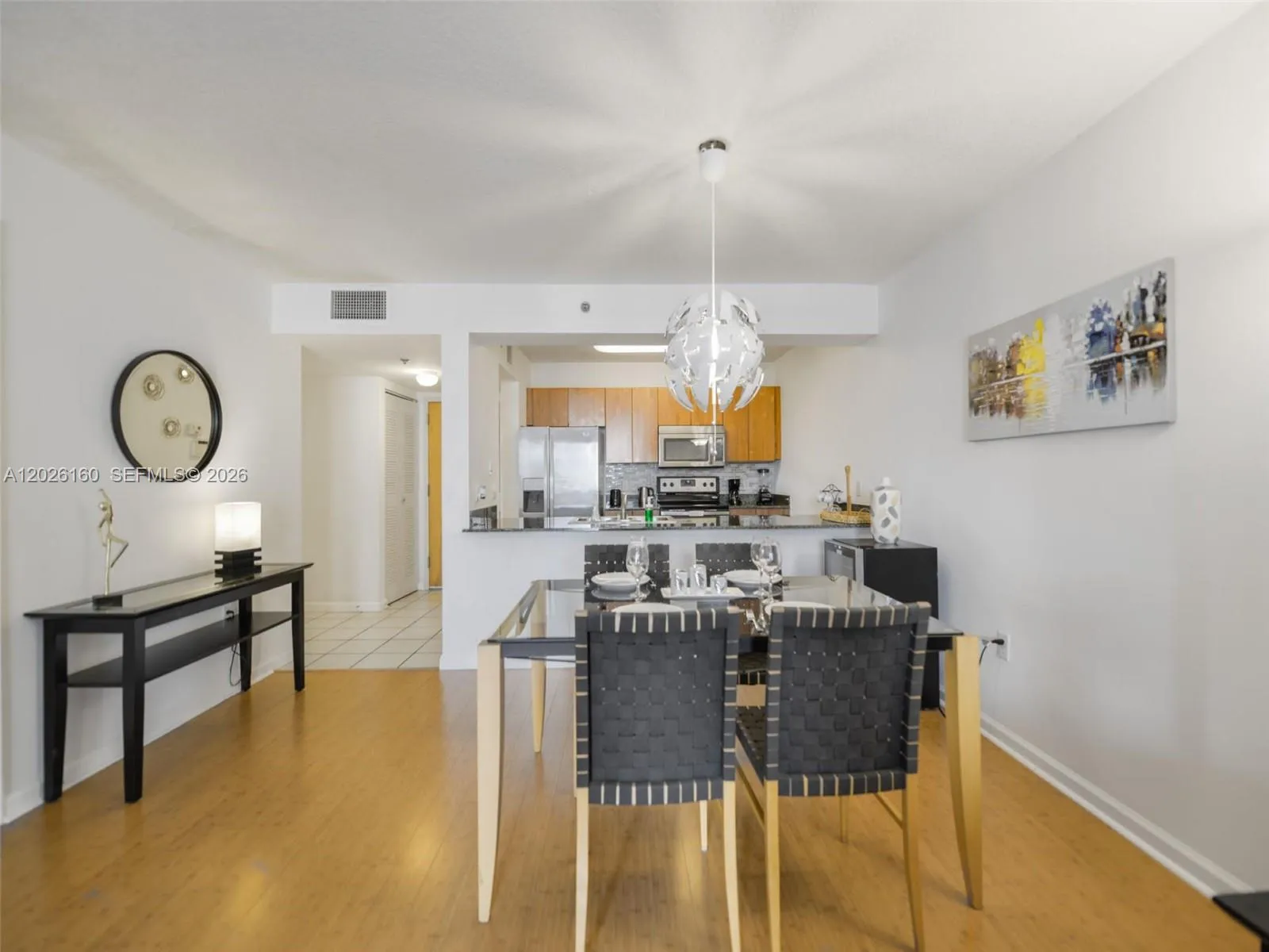 1200 Brickell Bay Dr # 2119, Miami FL 33131