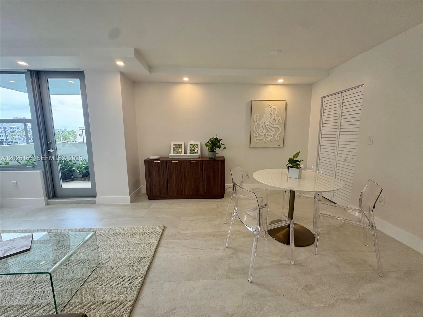2899 Collins Ave # 424, Miami Beach FL 33140