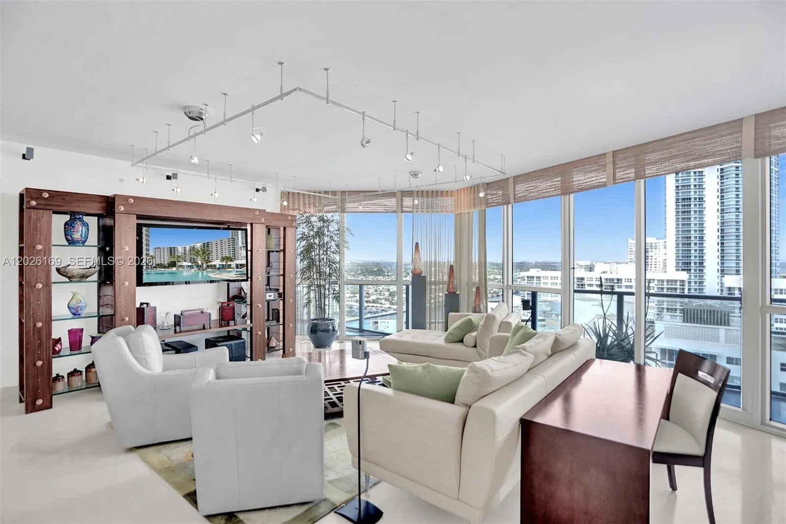 3101 S Ocean Dr, Hollywood FL 33019
