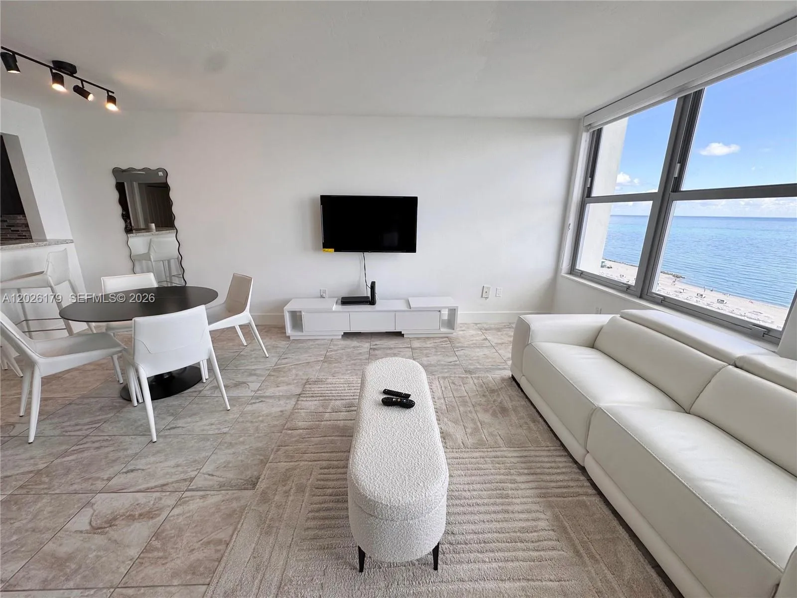 2899 Collins Ave # 1433, Miami Beach FL 33140