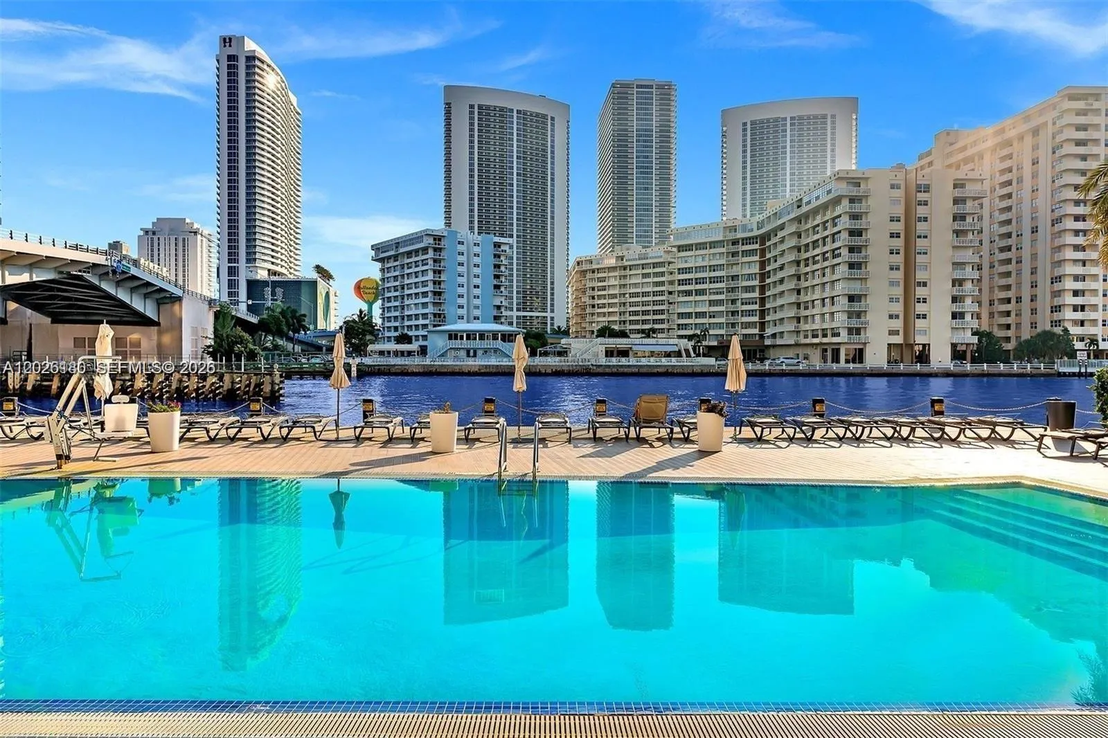 2602 E E HALLADALE # T3105, Hallandale Beach FL 33009