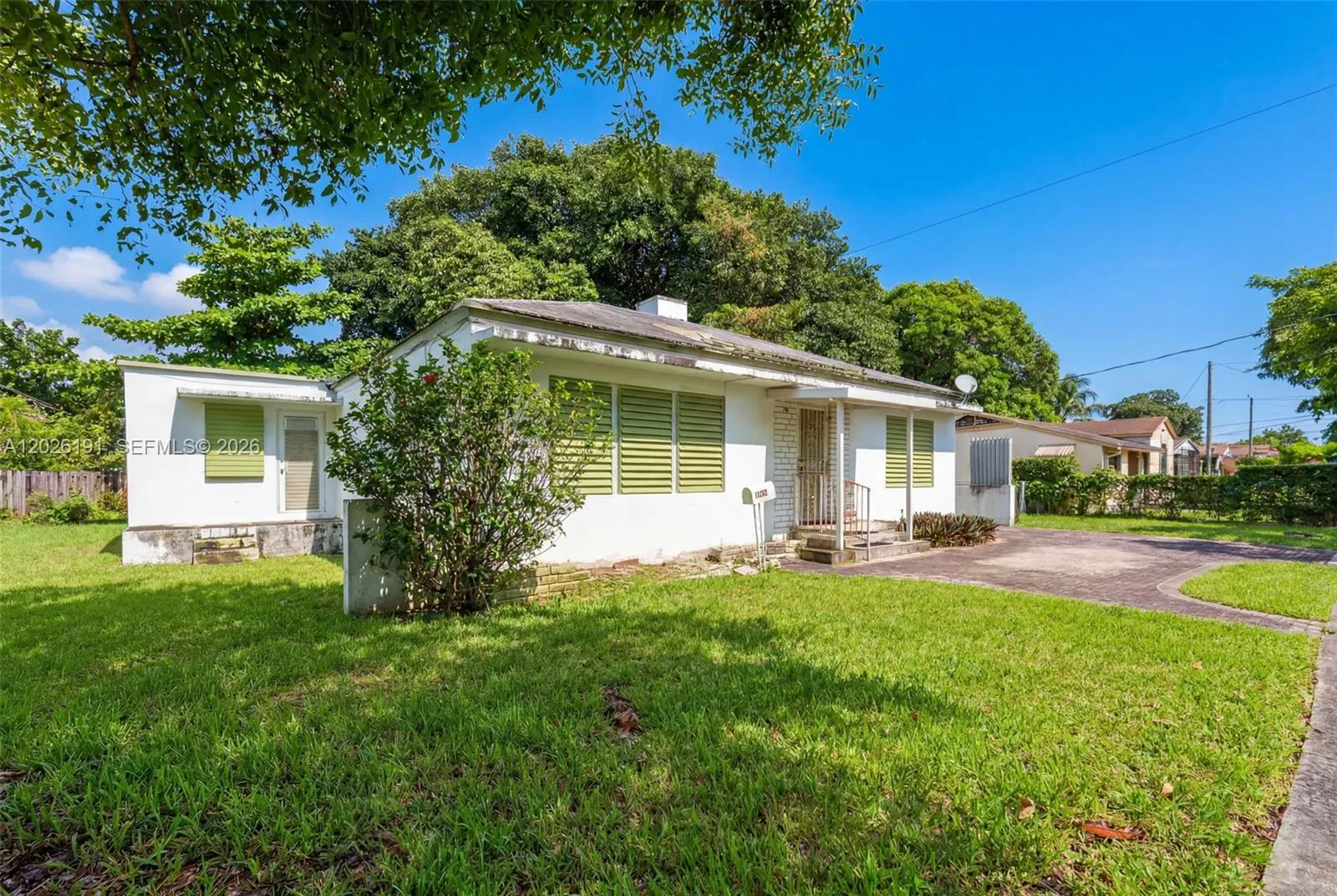 1279 NW 41st St, Miami FL 33142