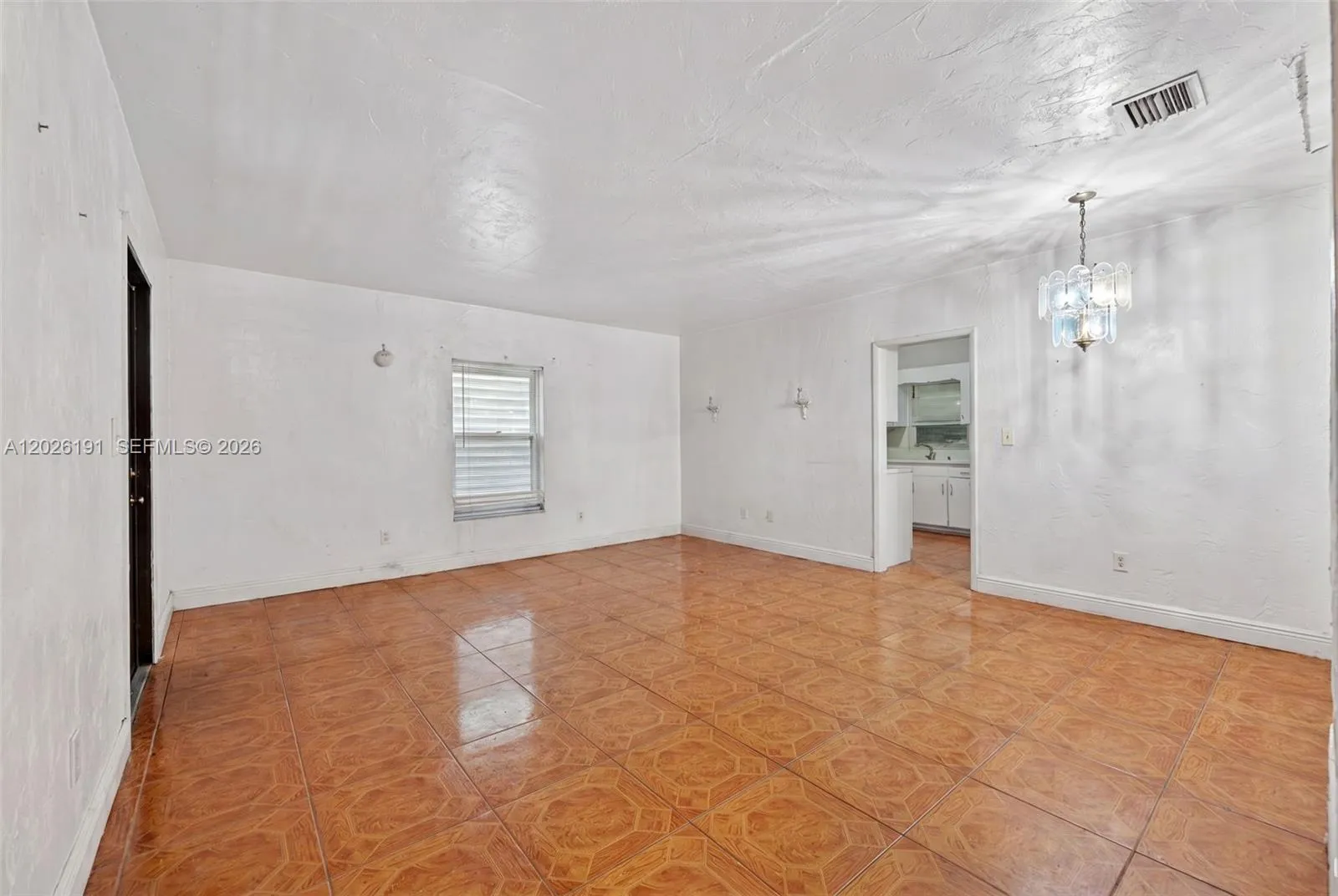 1279 NW 41st St, Miami FL 33142