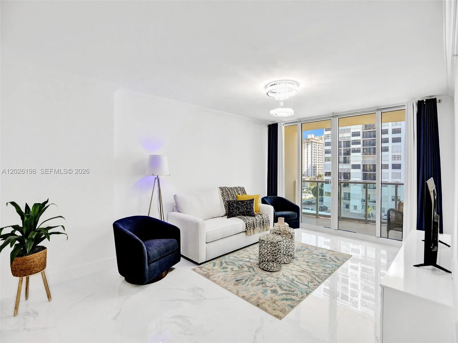 2501 S Ocean Dr, Hollywood FL 33019