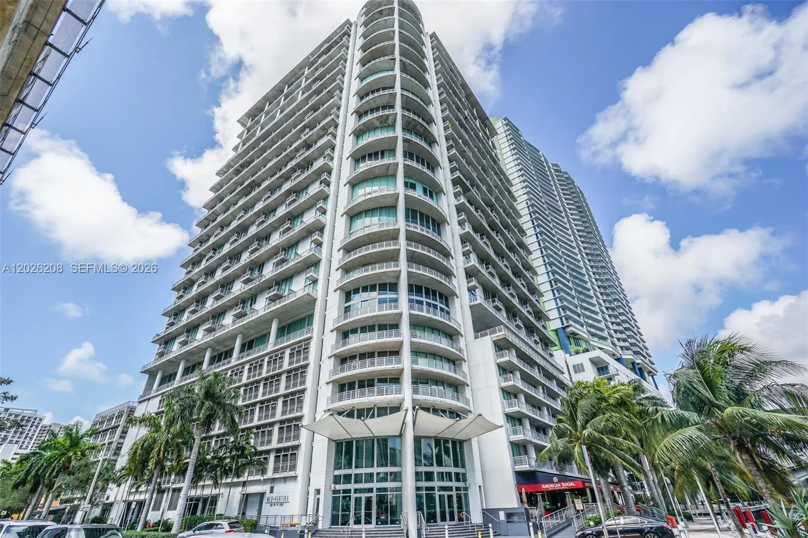 690 SW 1st Ct, Miami FL 33130