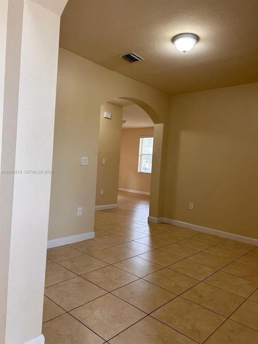 9153 SW 227th St # 9, Cutler Bay FL 33190
