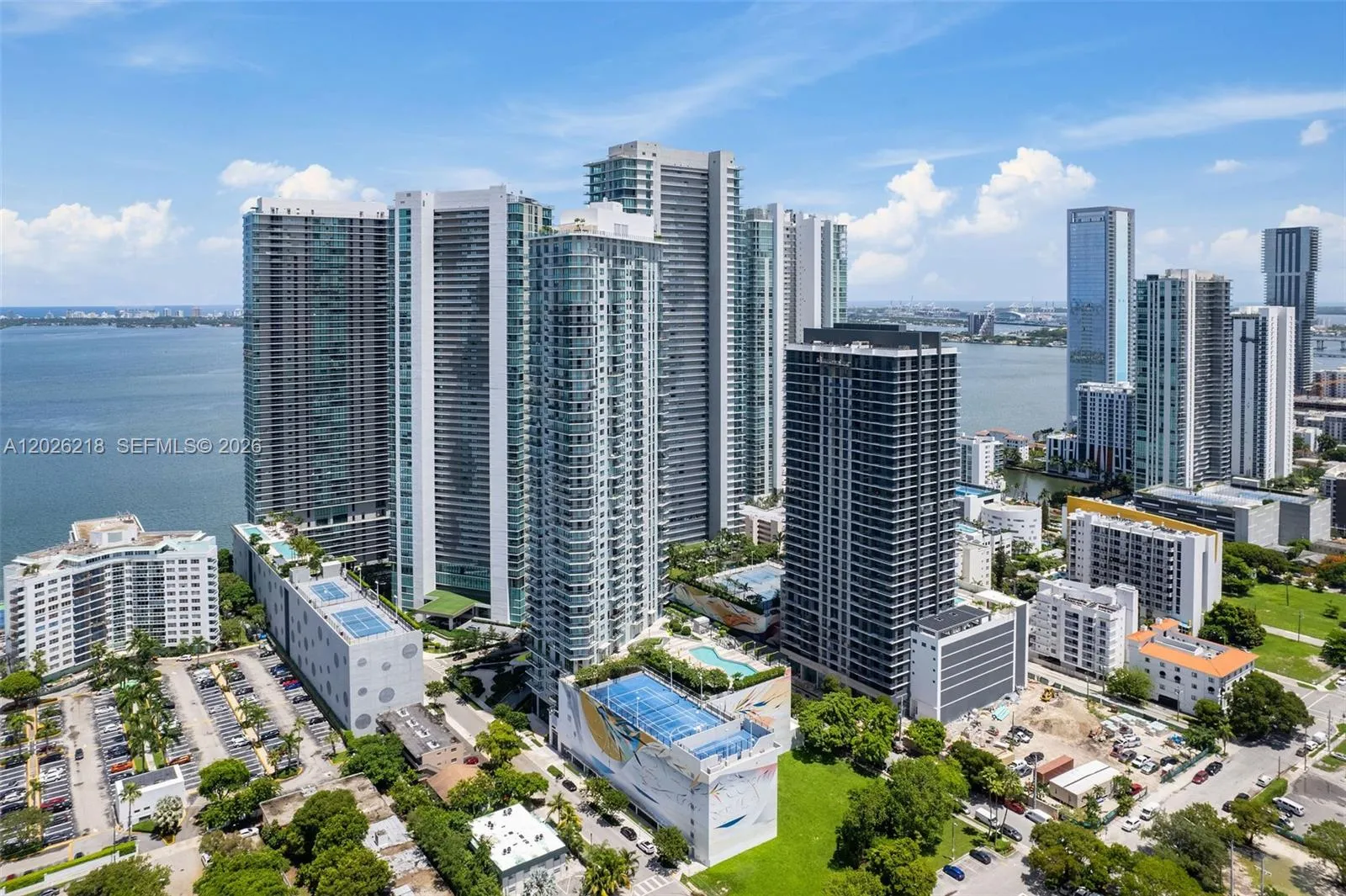 650 NE 32nd St # 3808, Miami FL 33137