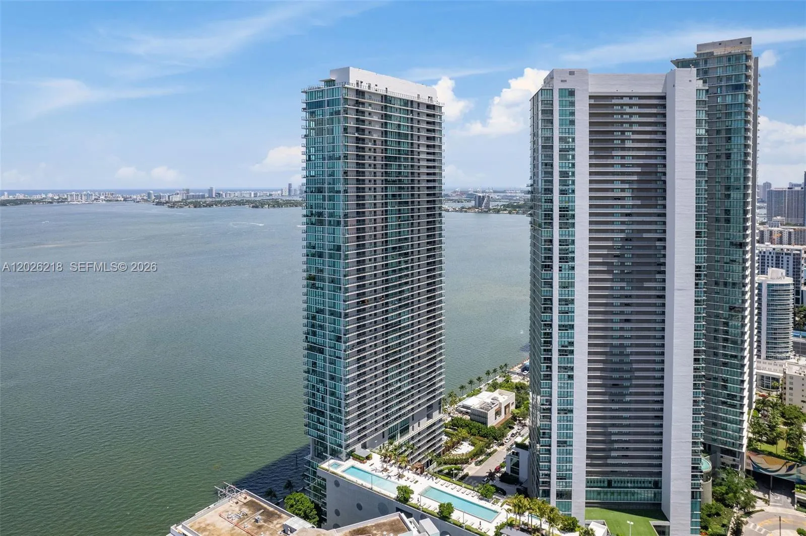 650 NE 32nd St # 3808, Miami FL 33137