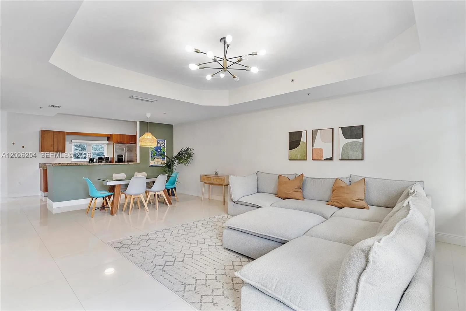 2704 NE 184th Ter, Aventura FL 33160