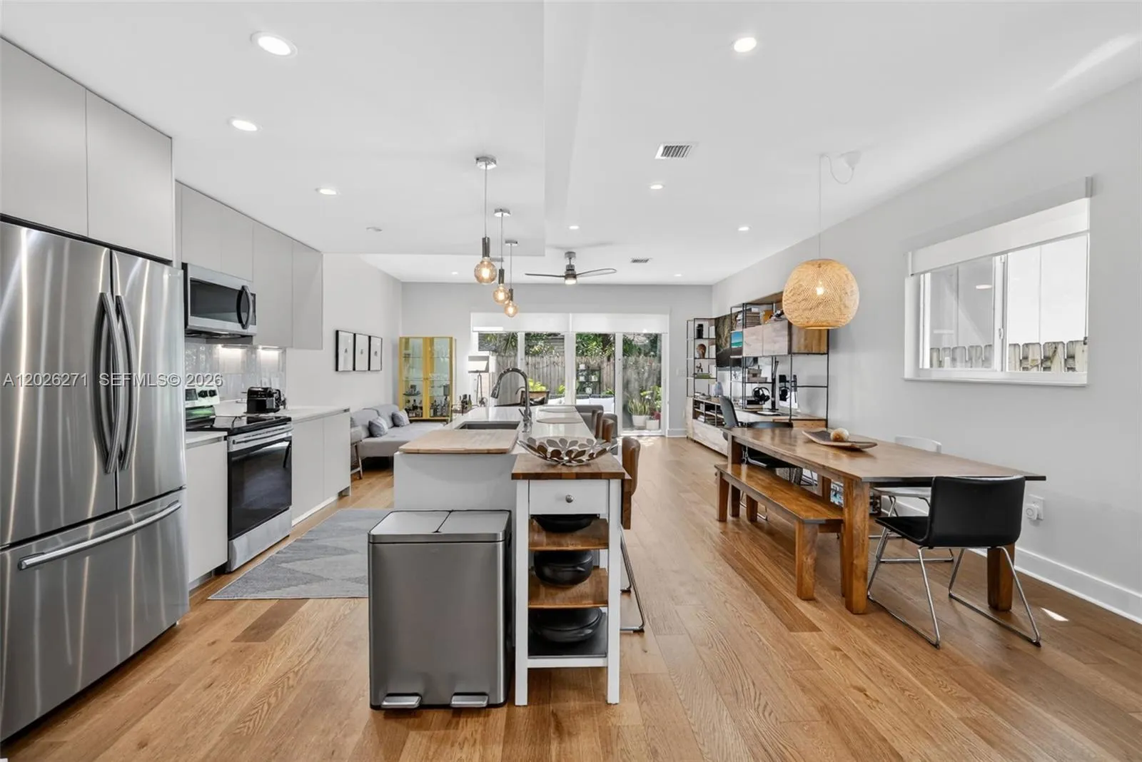 560 SW 6th Ave, Fort Lauderdale FL 33315