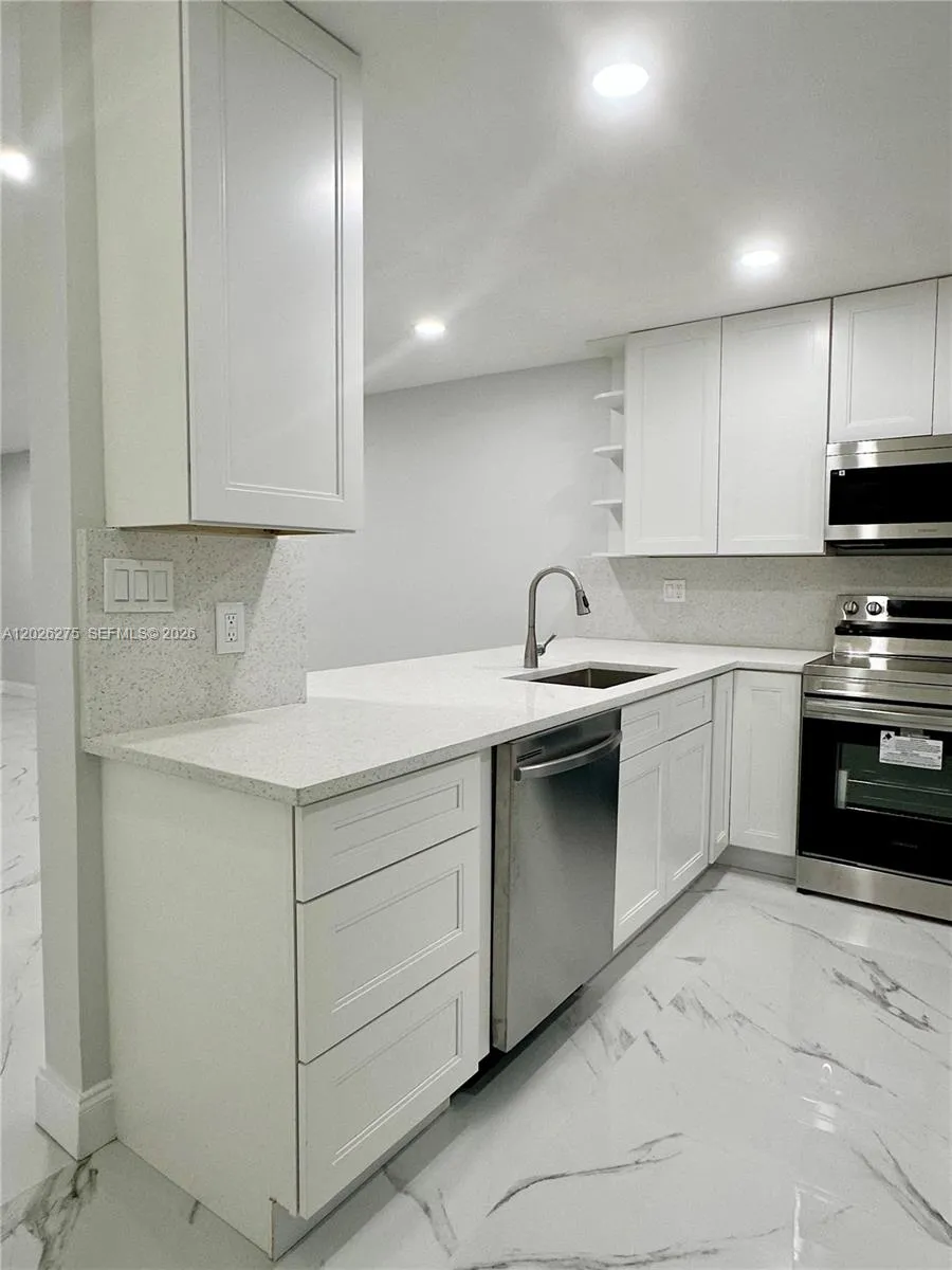 10630 NW 1st St # 10630, Pembroke Pines FL 33026