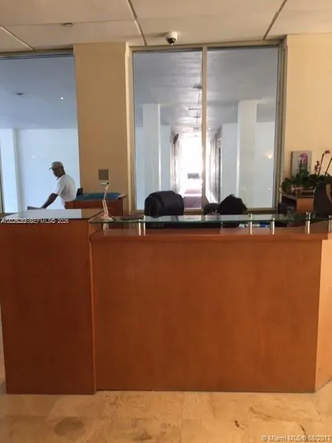 150 SE 25 RD # 15F, Miami FL 33129