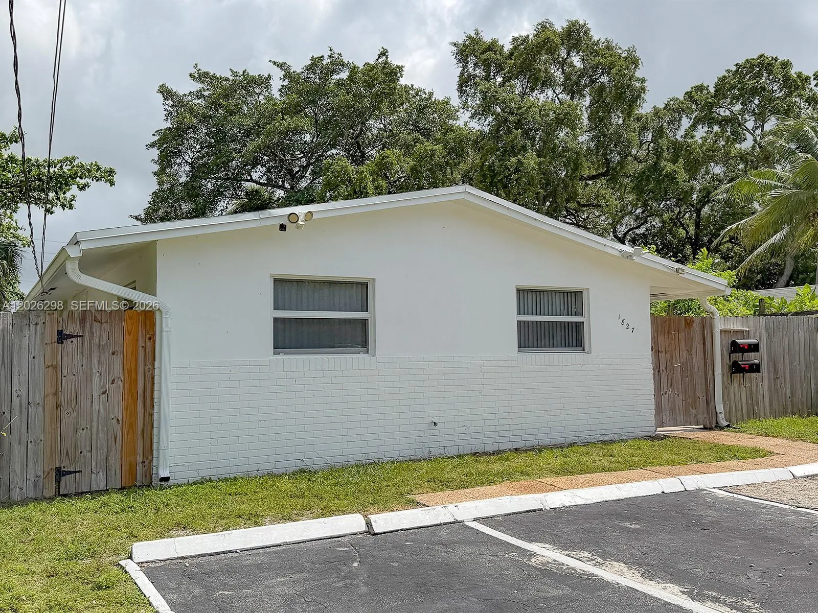 1827 SW 21st St, Fort Lauderdale FL 33315