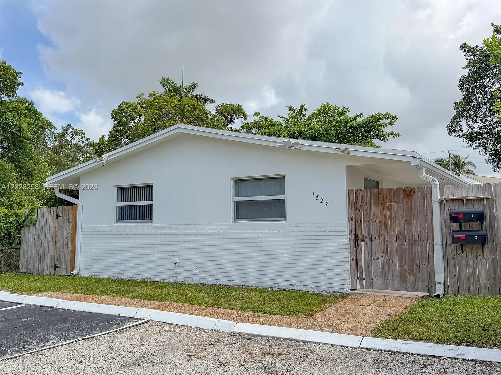 1827 SW 21st St, Fort Lauderdale FL 33315