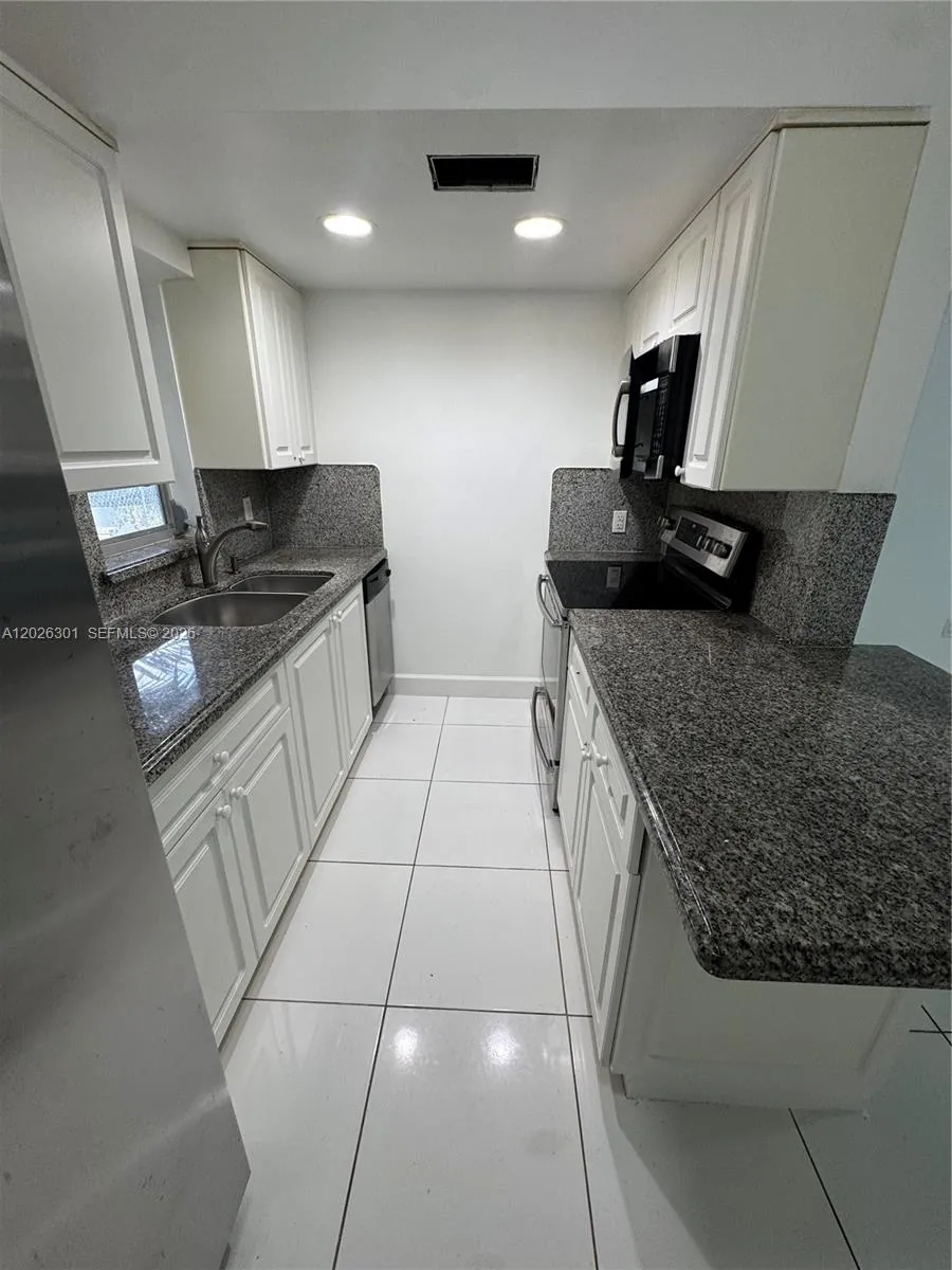 10281 E Bay Harbor Dr # A3, Bay Harbor Islands FL 33154