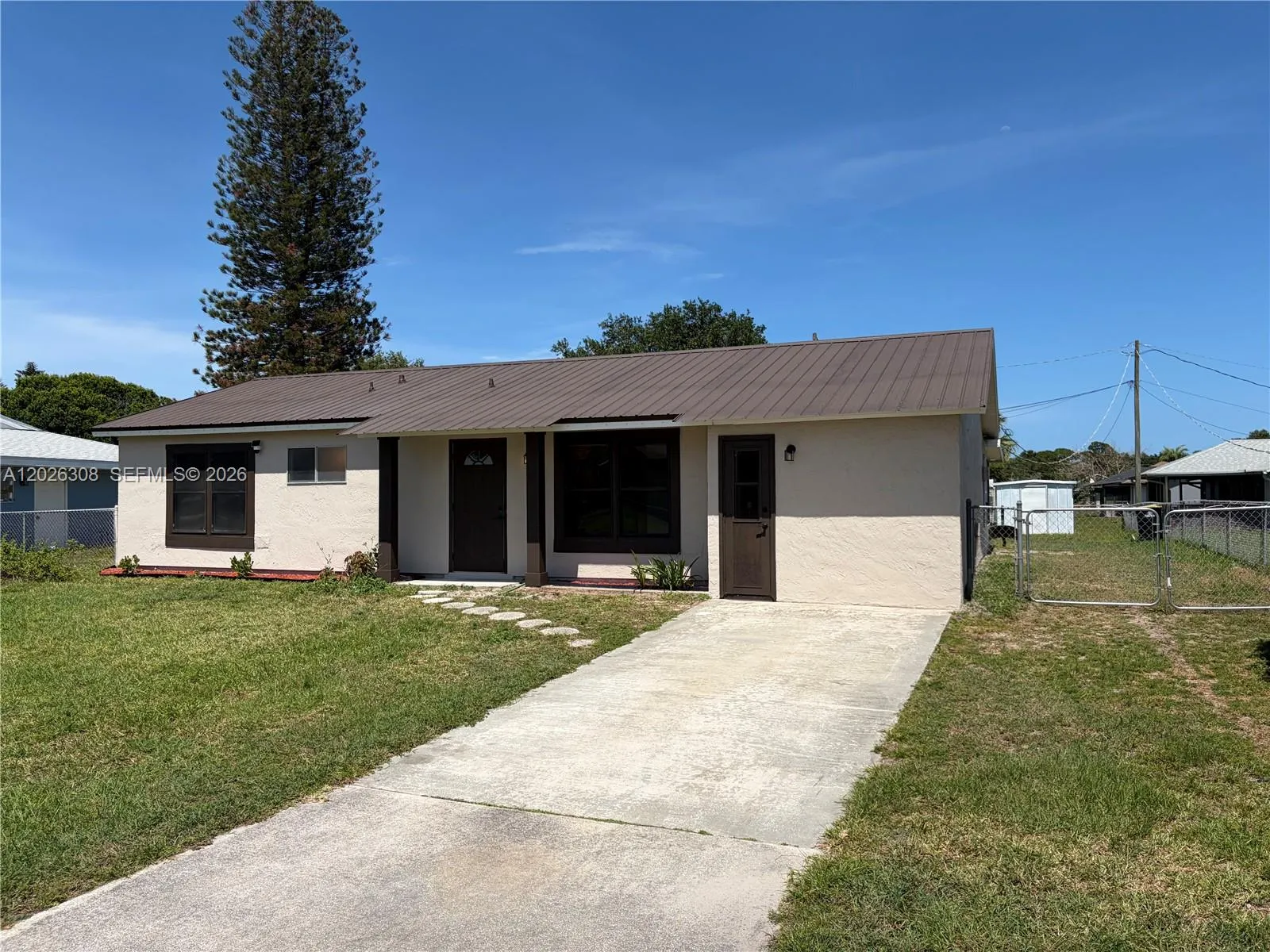653 NE Atlas Avenue, Palm Bay FL 32905
