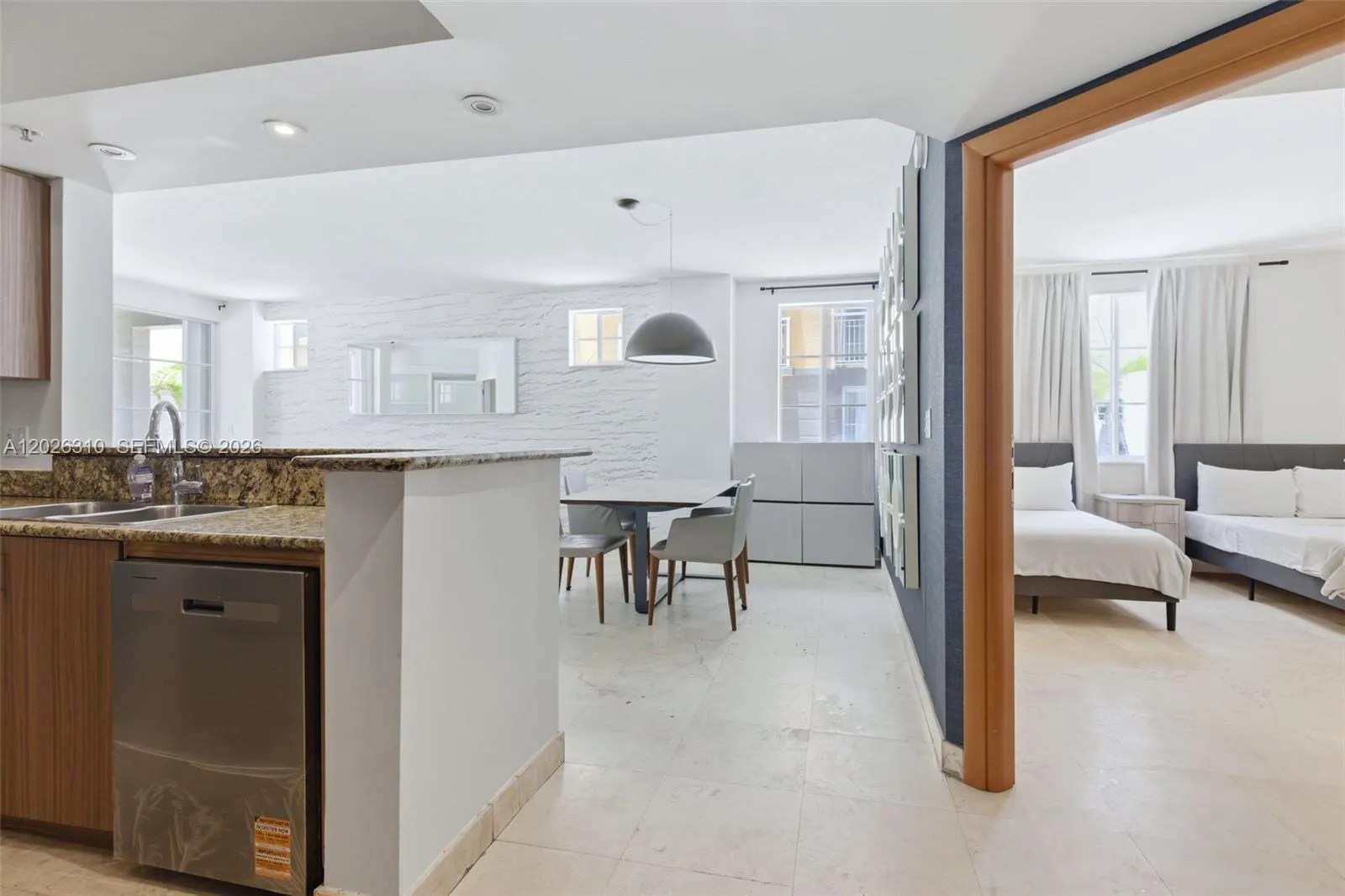 140 Meridian Ave # 315, Miami Beach FL 33139