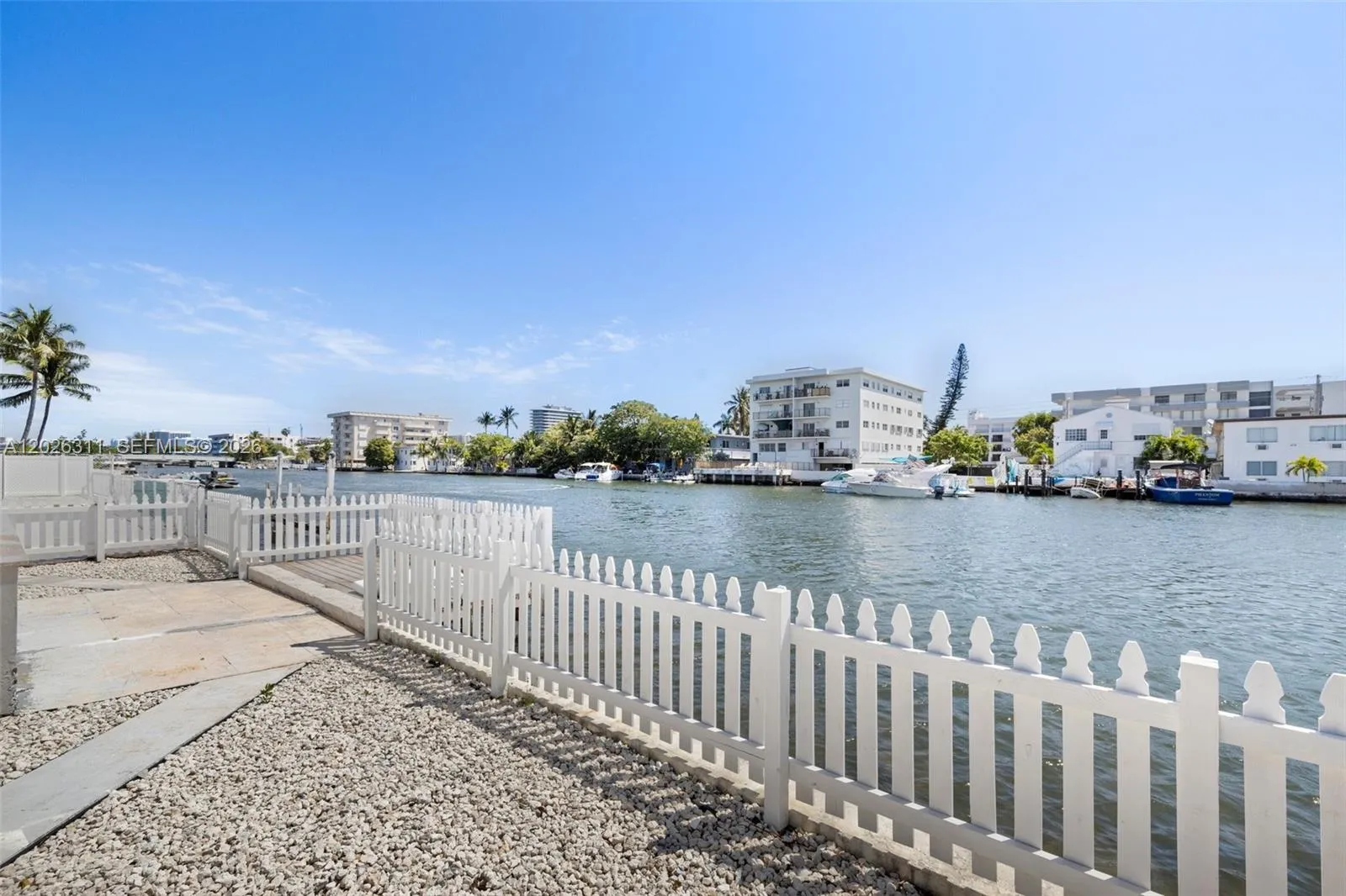 8135 Crespi Blvd # 4, Miami Beach FL 33141