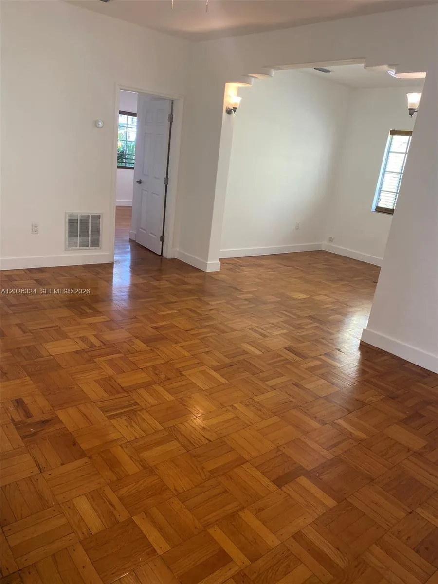 2921 Sheridan Ave # 3, Miami Beach FL 33140