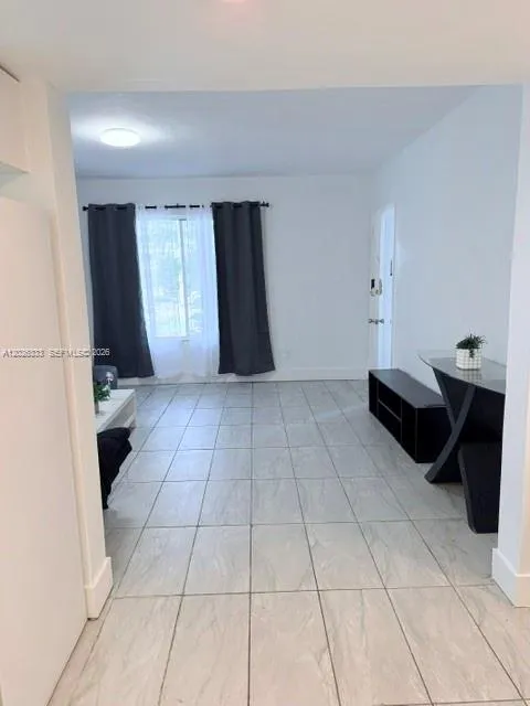 7610 Dickens Ave # 2, Miami Beach FL 33141