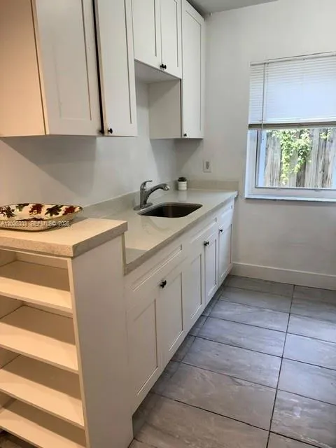7610 Dickens Ave # 2, Miami Beach FL 33141