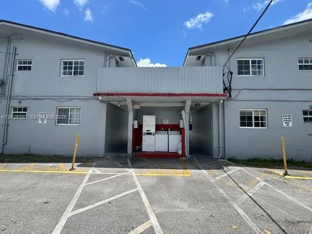 199 W 29th St # 12, Hialeah FL 33012