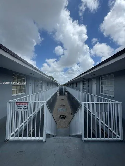 199 W 29th St # 12, Hialeah FL 33012